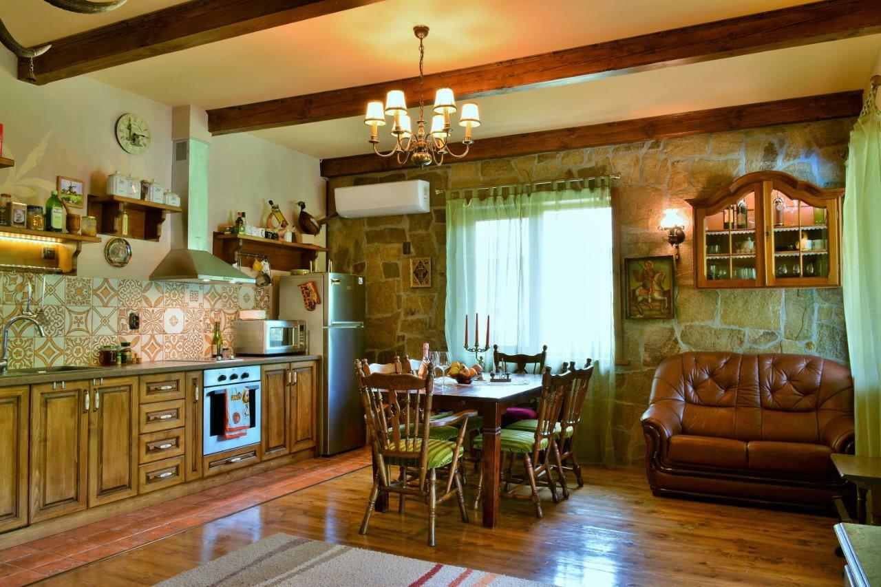 Къща Край Реката/ House By The River Vetrintsi エクステリア 写真